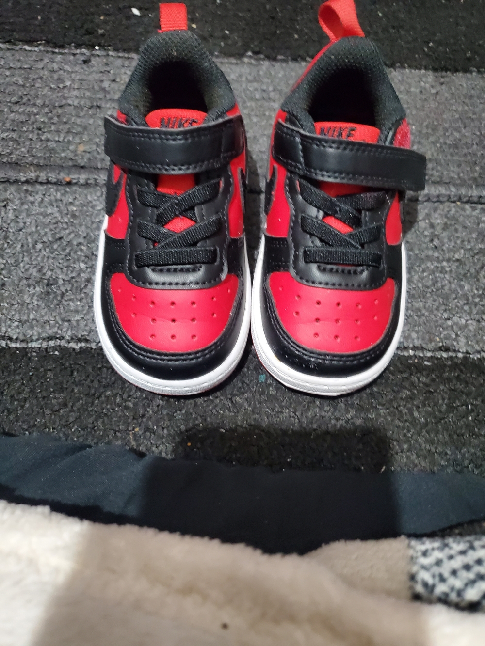 Nike Kids Red and Black Strap Sneakers